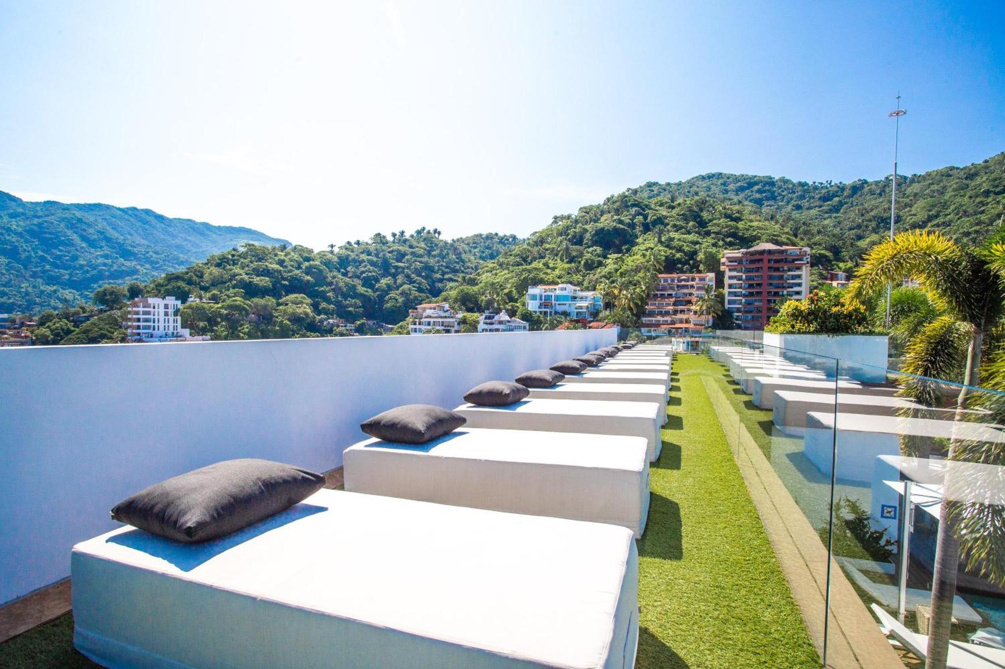 Сasa de vacaciones Romantic Zone's Largest Rooftop With Luxe Ocean Views Puerto Vallarta