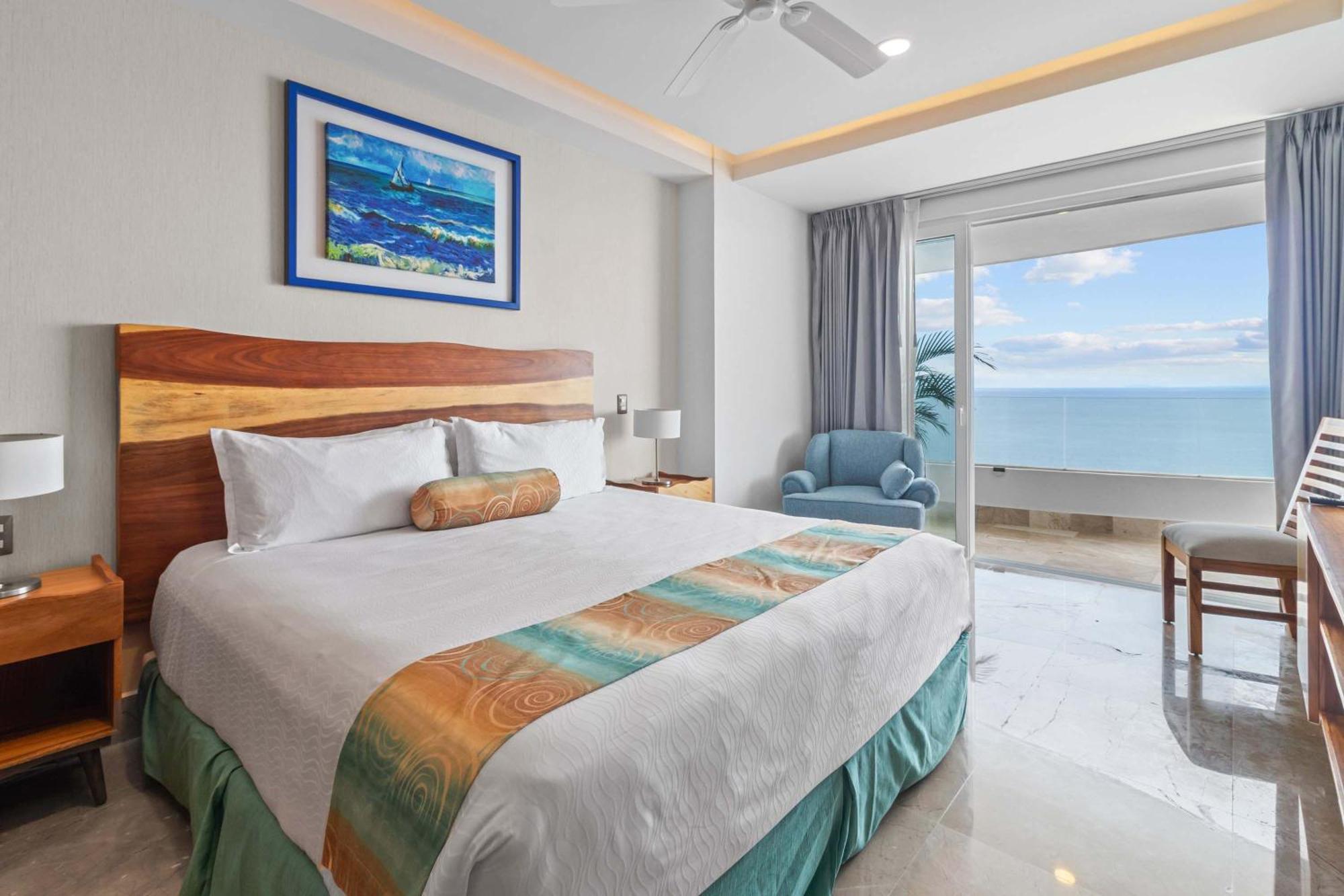 Blue Horizon Luxury Puerto Vallarta