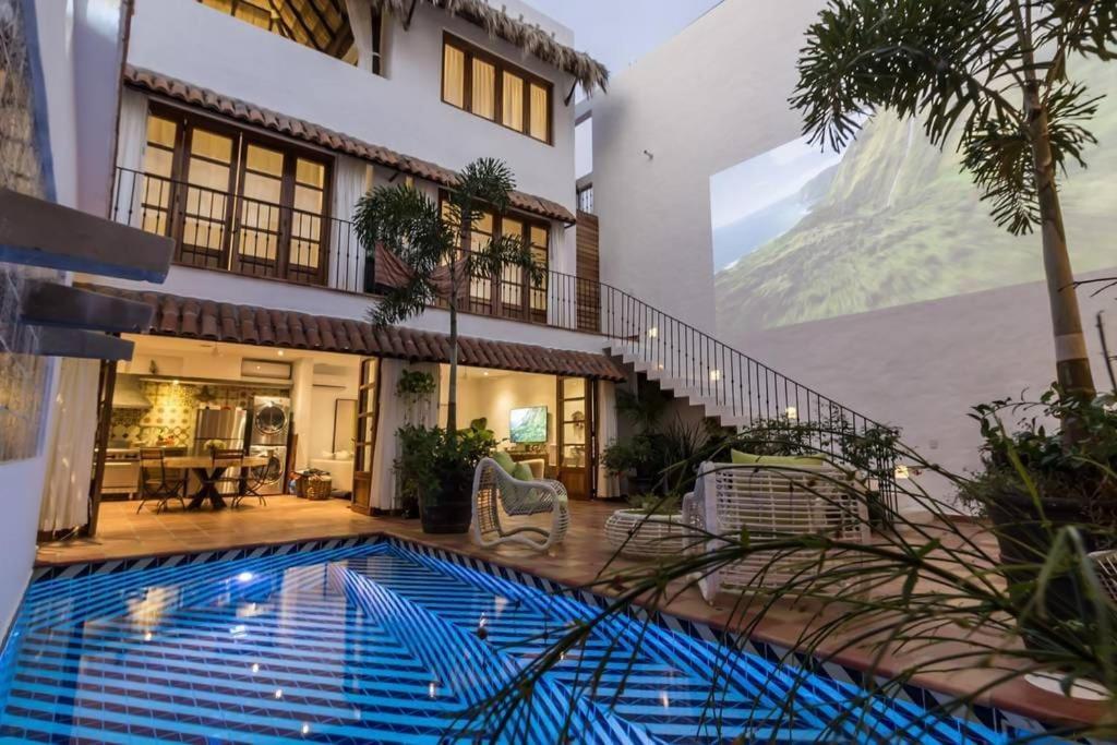 Casa Da Lusso Mexican Style Hacienda Villa *