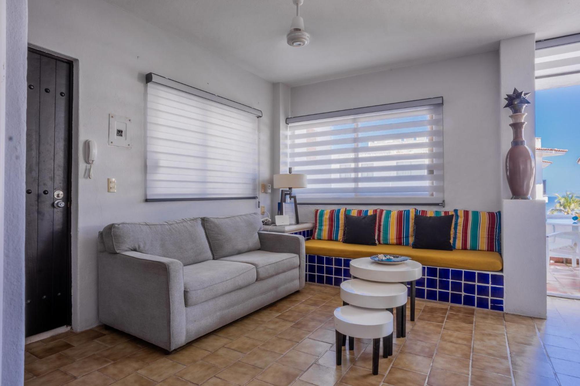 Apartment The Sound Of The Waves *