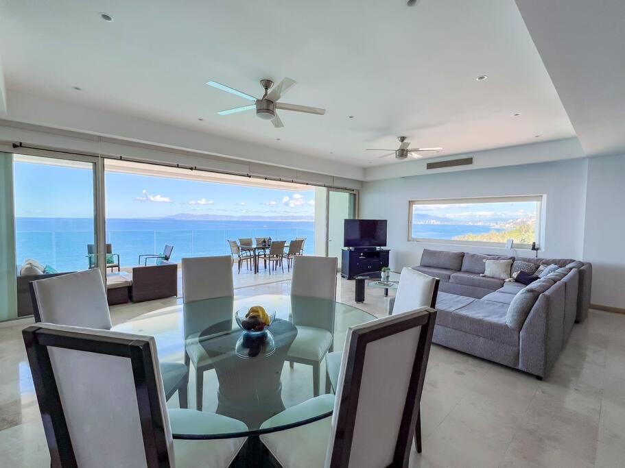 Beachfront In Exclusive Zone Apartment