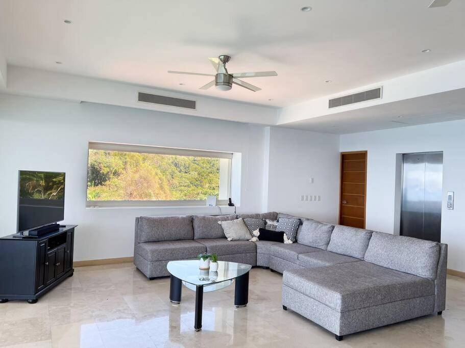 Beachfront In Exclusive Zone *