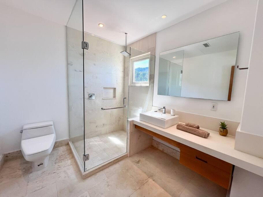 Apartment Beachfront In Exclusive Zone *