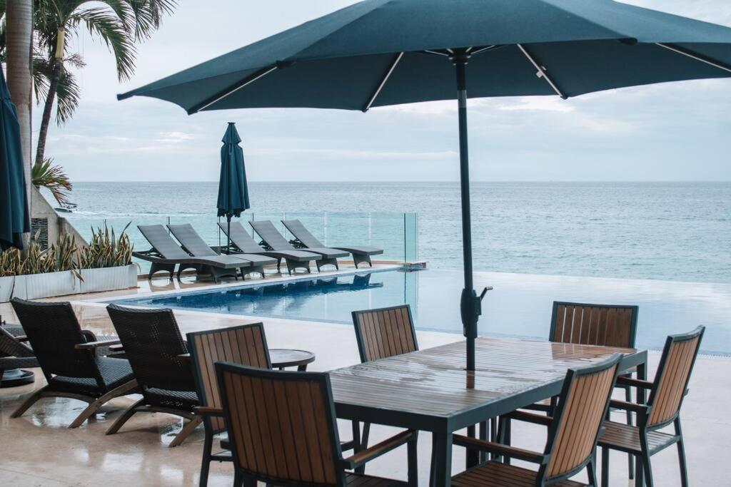 Beachfront In Exclusive Zone Apartment Puerto Vallarta