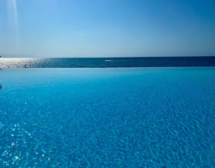 Apartment Harbor 171 With Amazing View Of The Ocean, And Pool Puerto Vallarta