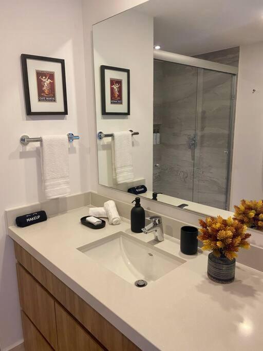Apartment Harbor 171 With Amazing View Of The Ocean, And Pool Puerto Vallarta