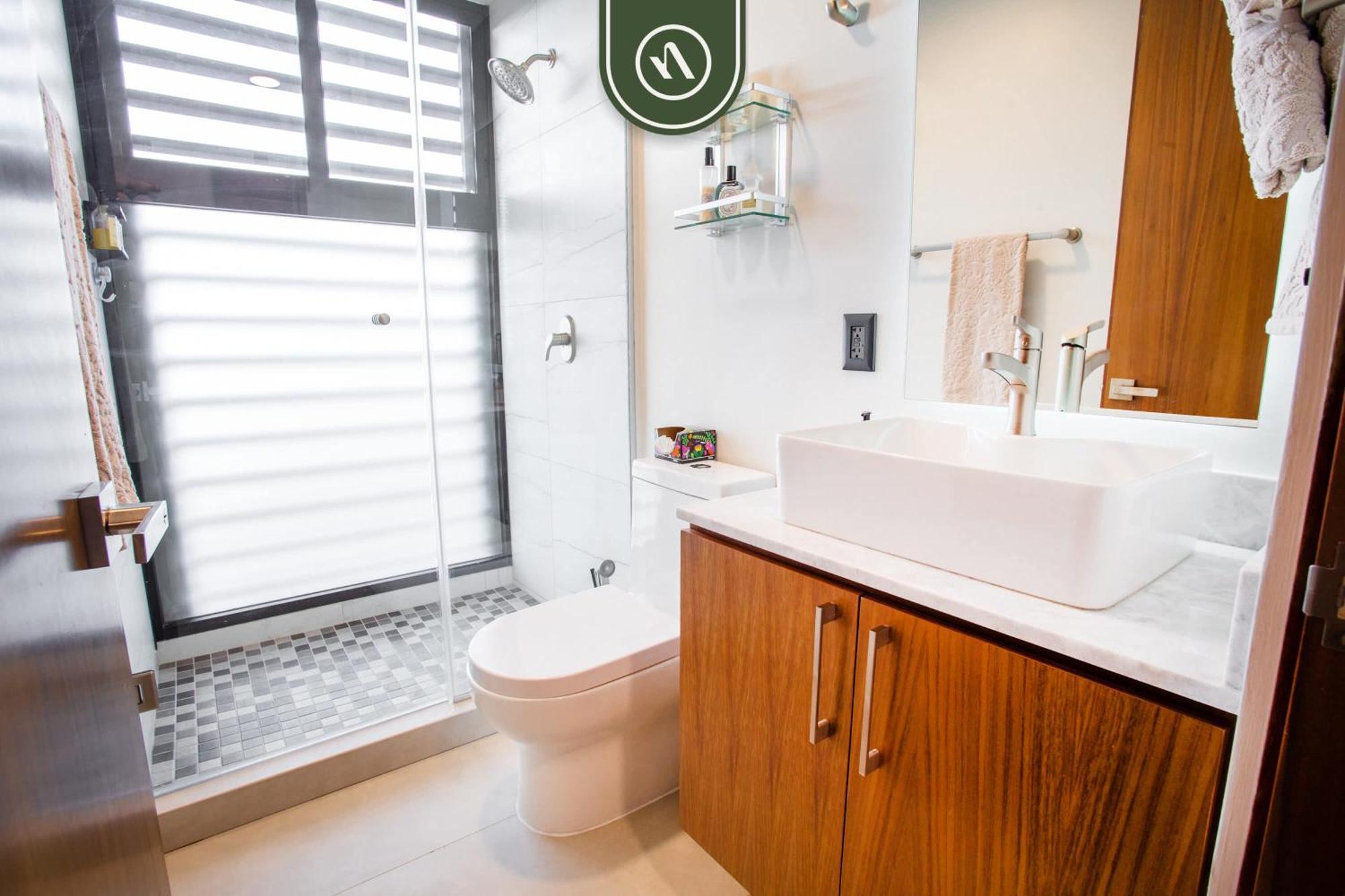 Centric 2br In Romantic Zone - Rooftop Pool