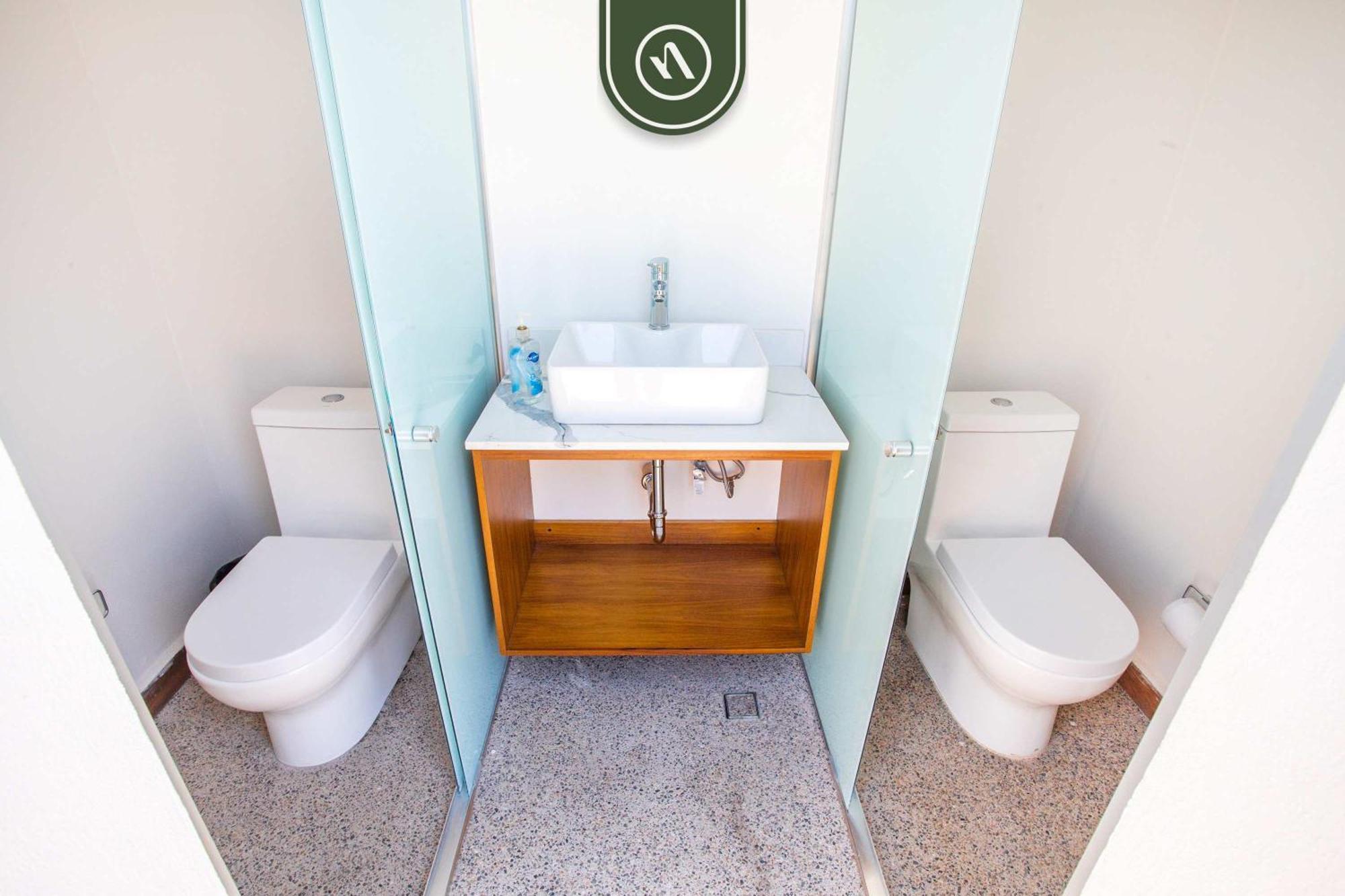 Centric 2br In Romantic Zone - Rooftop Pool Apartment