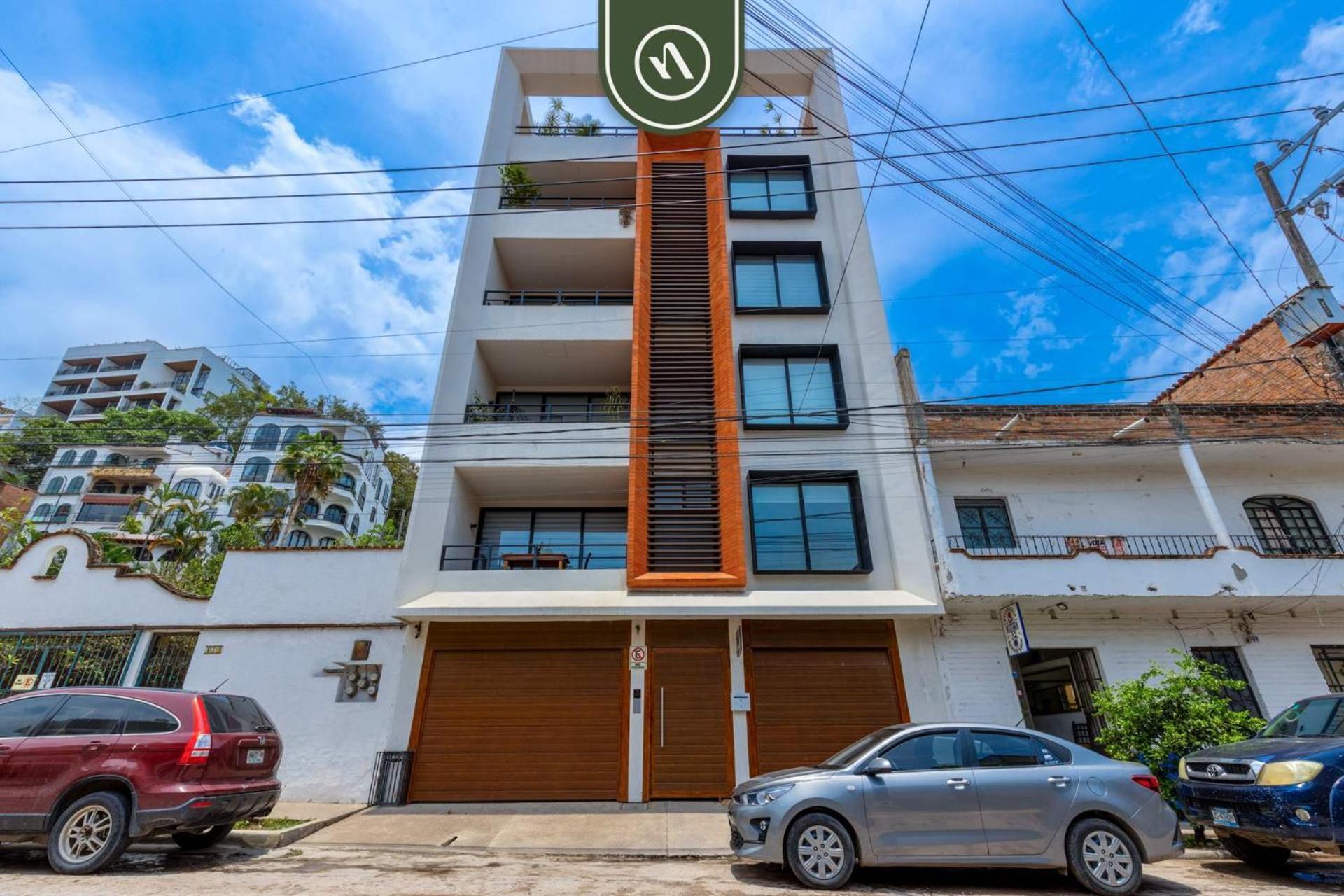 Apartment Centric 2br In Romantic Zone - Rooftop Pool *