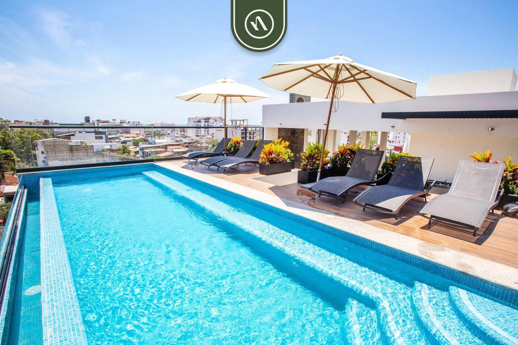 Centric 2br In Romantic Zone - Rooftop Pool *