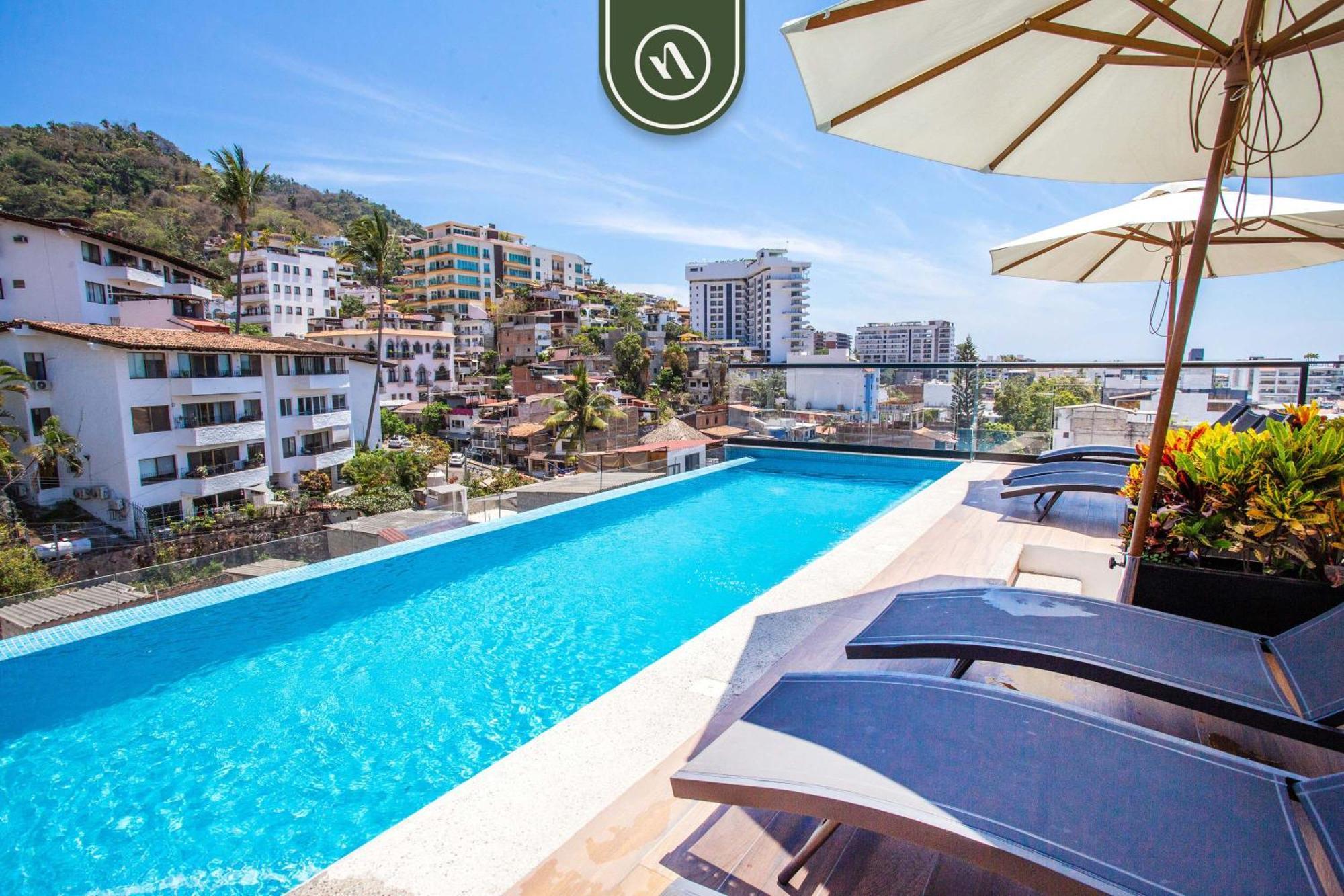Apartment Centric 2br In Romantic Zone - Rooftop Pool *
