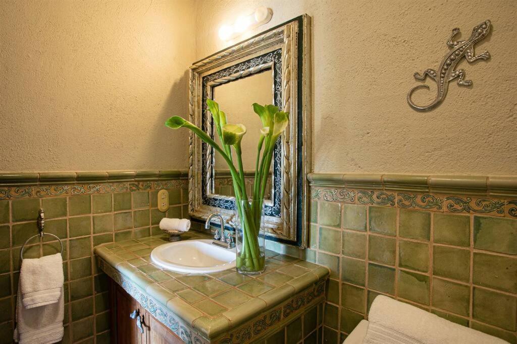 Amapas Oasis With Panoramic Views, Walk To *