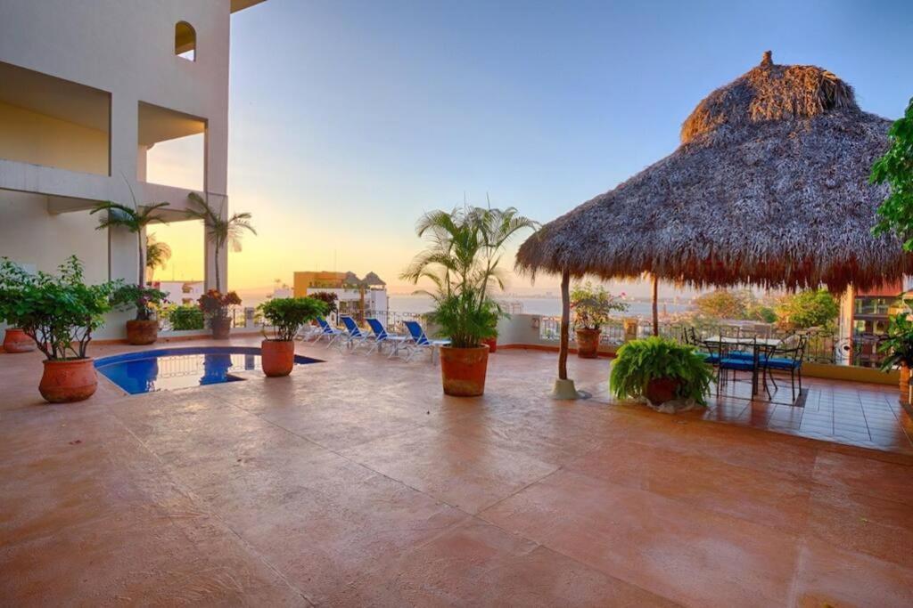 Amapas Oasis With Panoramic Views, Walk To Puerto Vallarta
