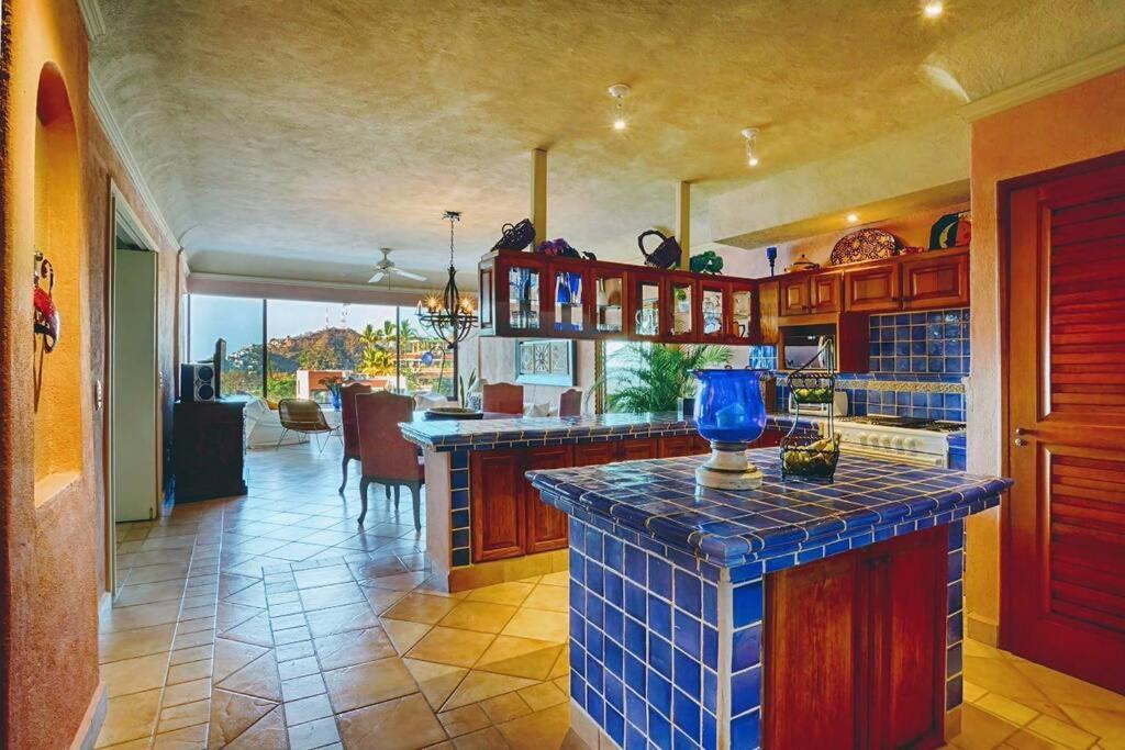 Amapas Oasis With Panoramic Views, Walk To