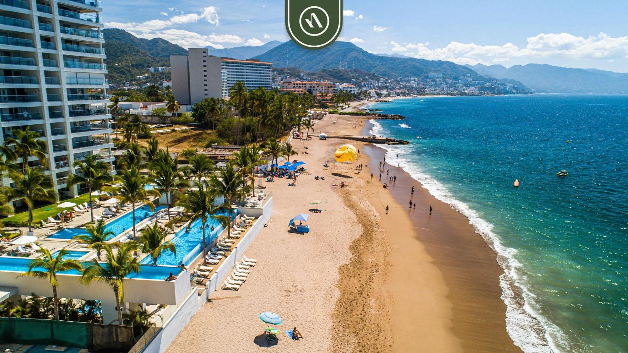 Oceanview - King Bed - Pools - Beachclub Puerto Vallarta