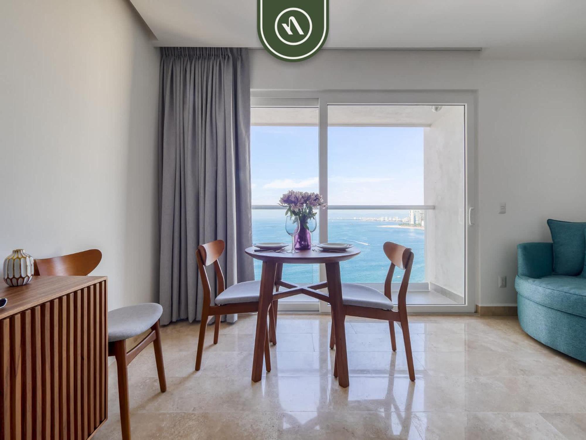 Oceanview - King Bed - Pools - Beachclub Puerto Vallarta