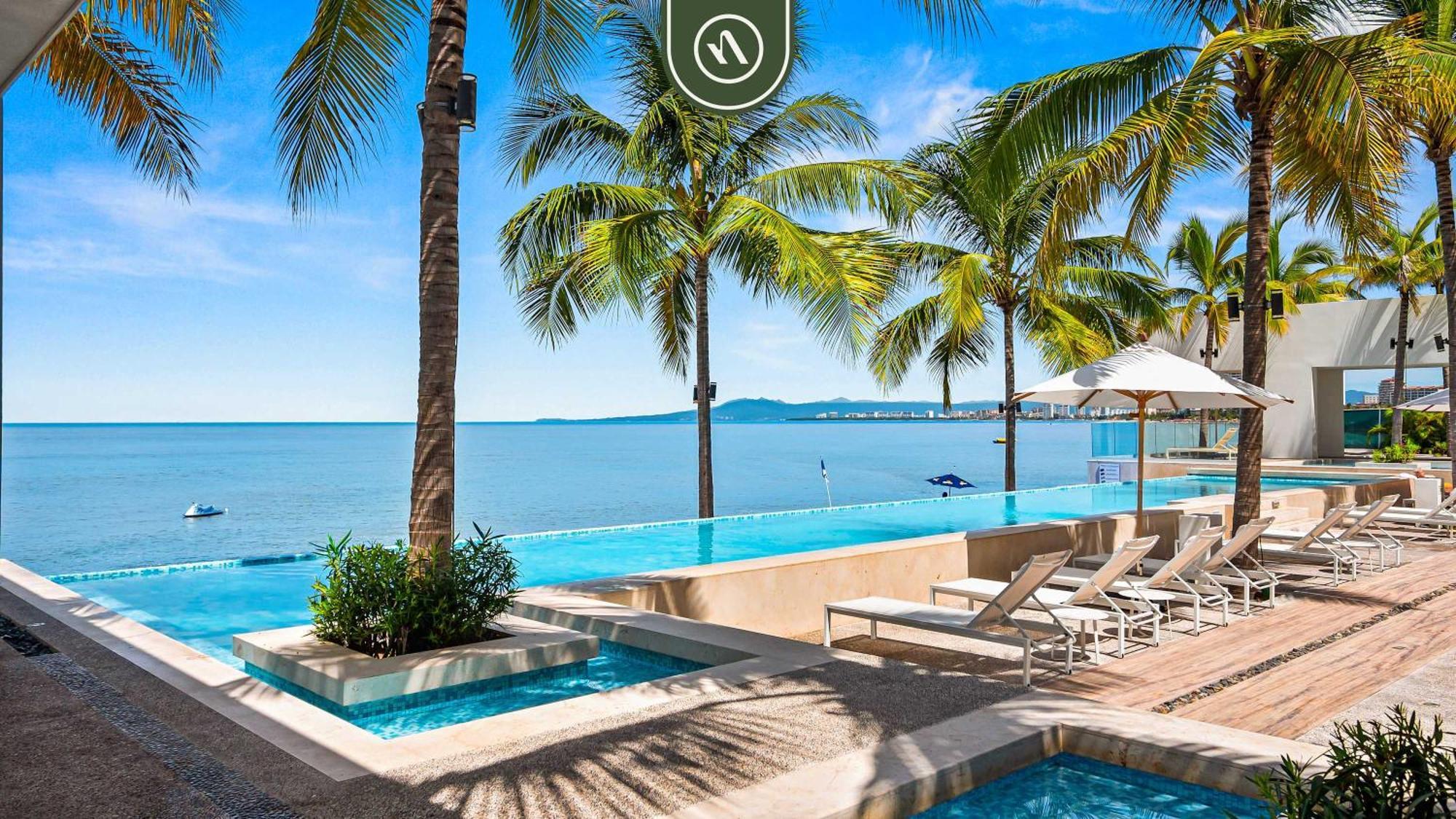 Oceanview - King Bed - Pools - Beachclub Apartment Puerto Vallarta