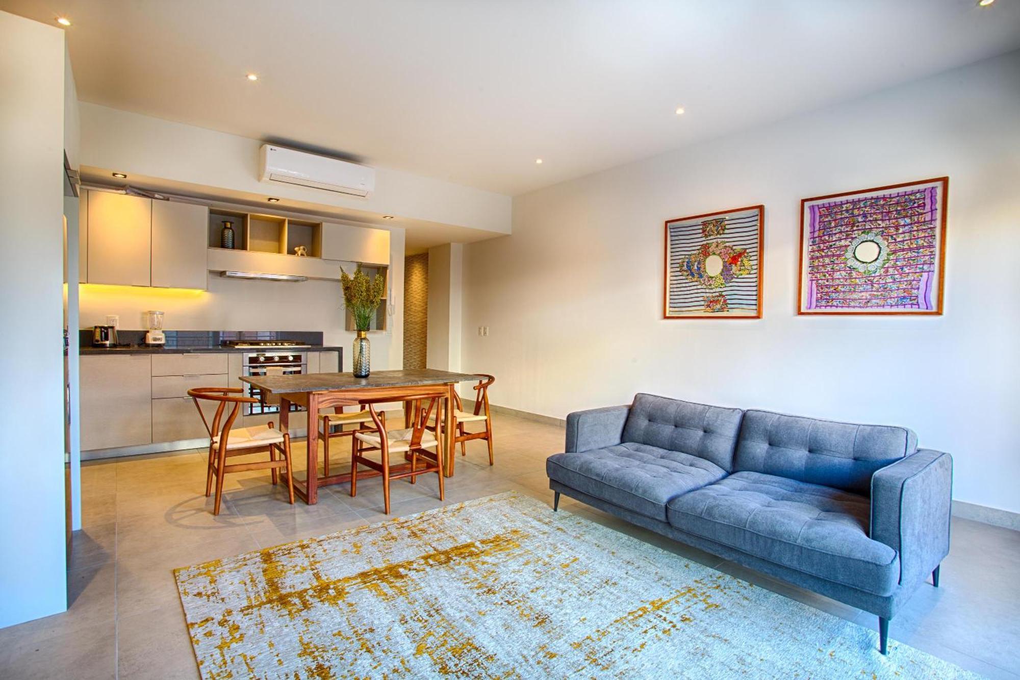 Modern 1bd 2ba, 2 Balconies, Pools And Gym Puerto Vallarta