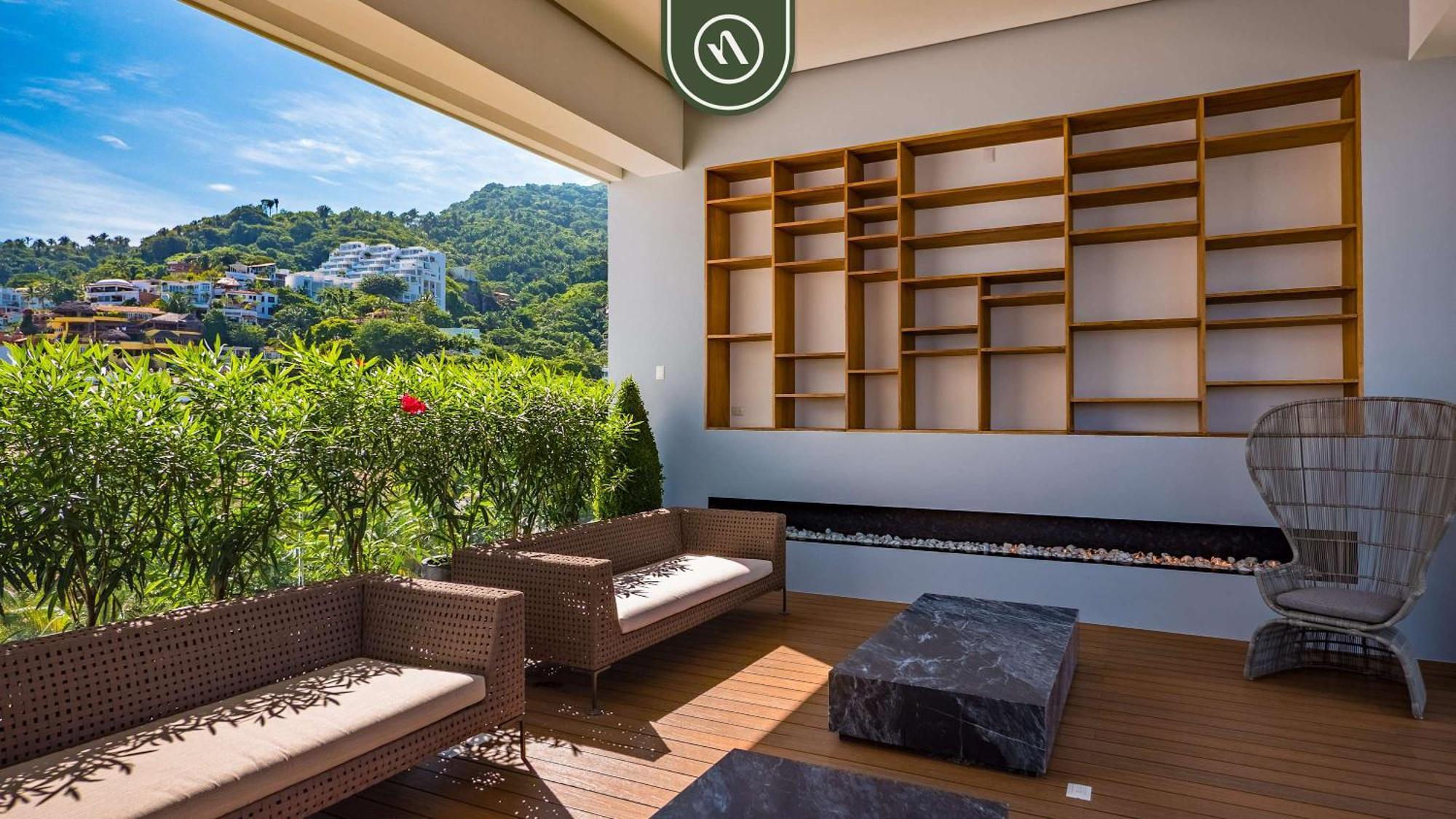 Apartment Luxury Corner Unit With Breataking Ocean Views *
