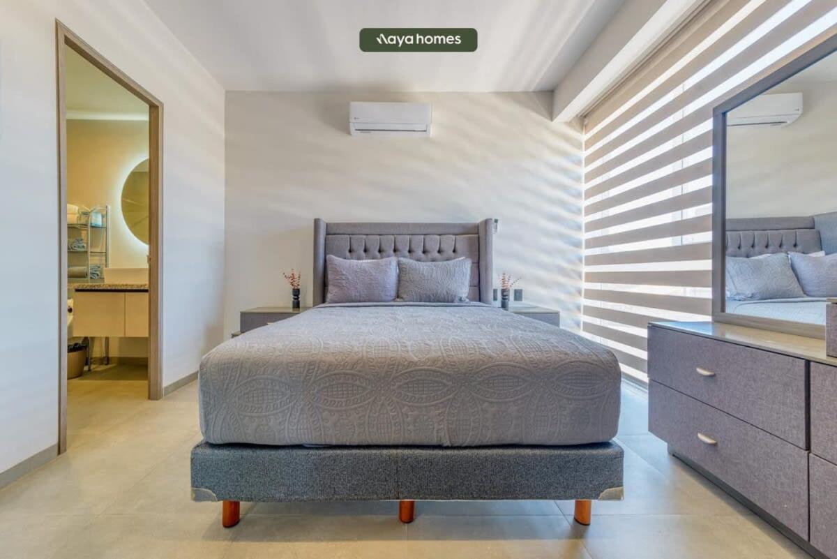 W/2 Beds - Private Balcony - Infinity Pool Puerto Vallarta