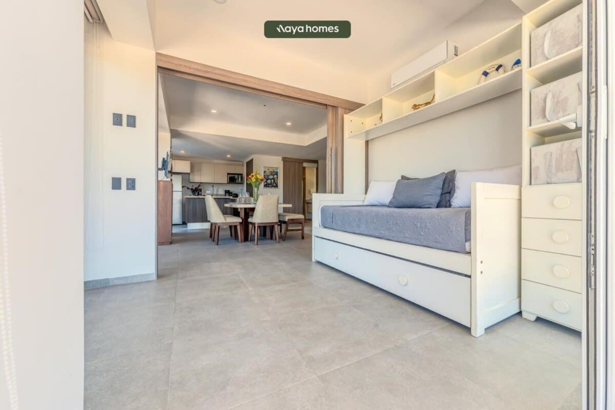 W/2 Beds - Private Balcony - Infinity Pool Apartment Puerto Vallarta