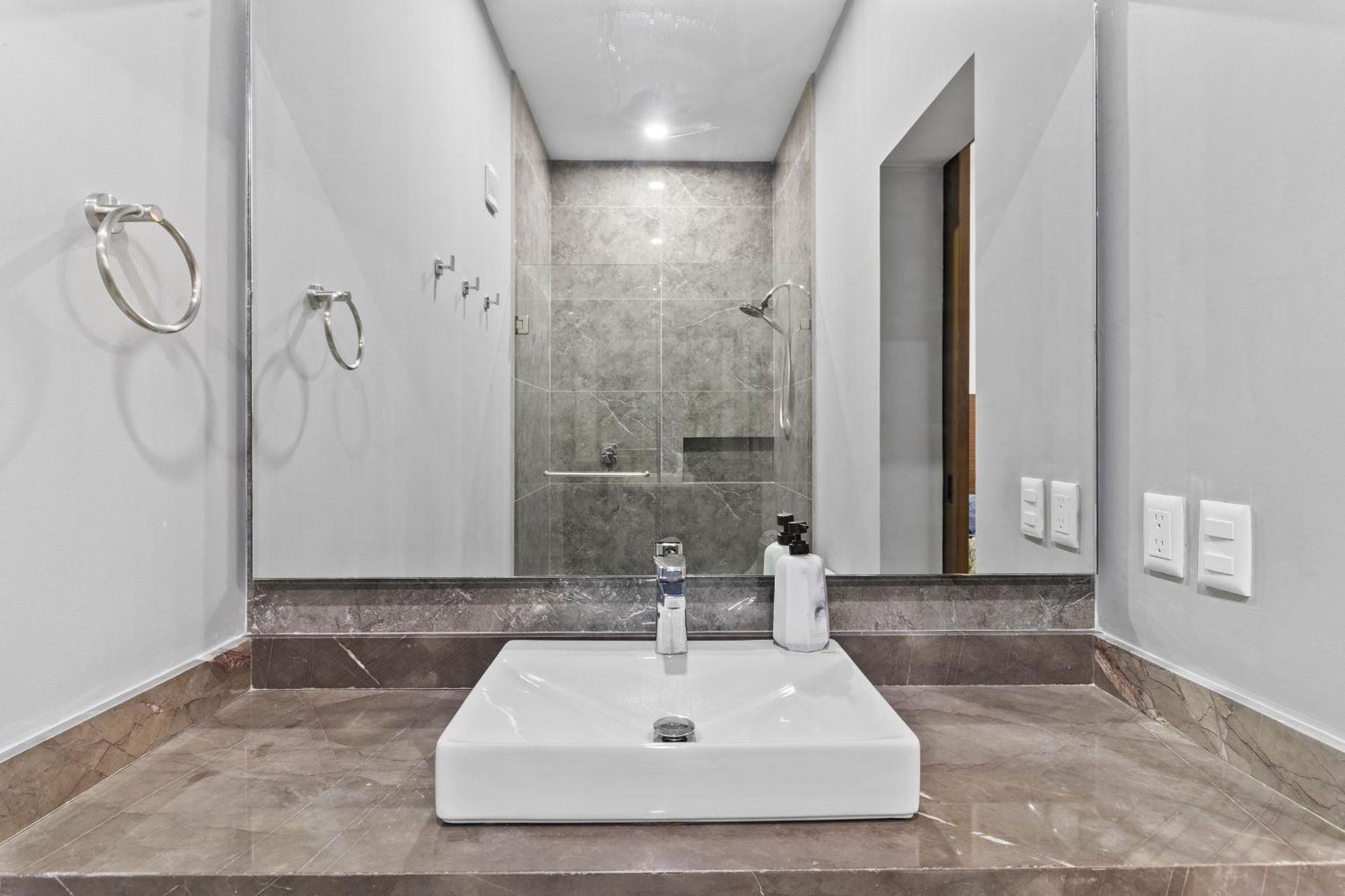 Casa Bella- 2bed, 3bath W/pool And Parking Puerto Vallarta