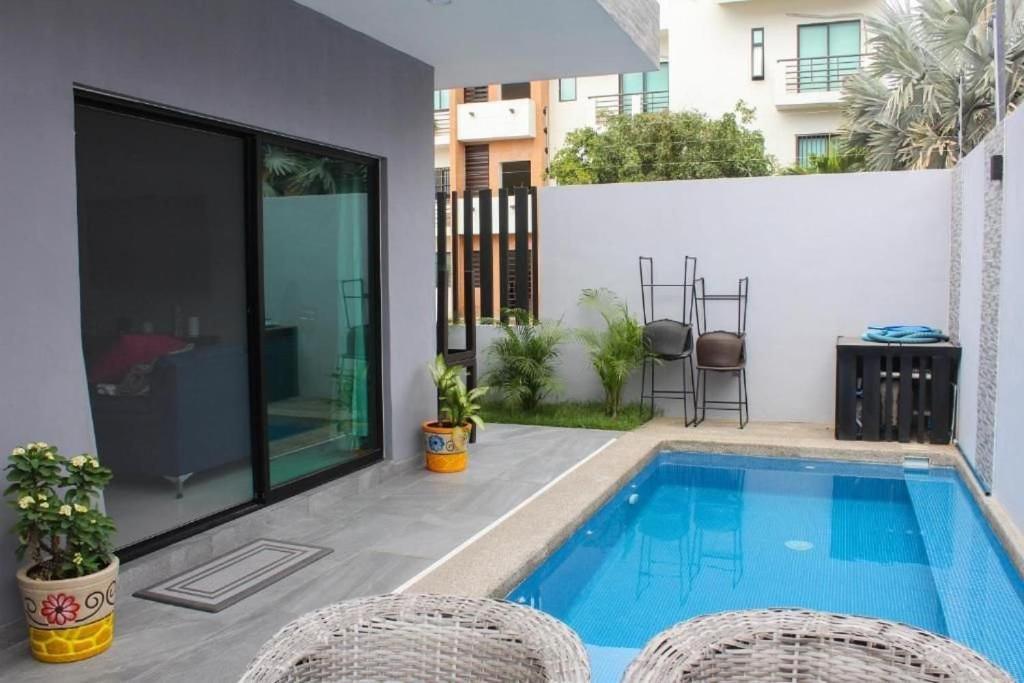Casa Bella- 2bed, 3bath W/pool And Parking