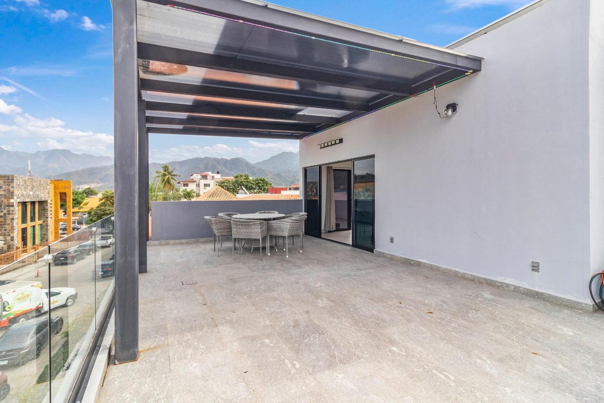 Casa Bella- 2bed, 3bath W/pool And Parking Apartment Puerto Vallarta