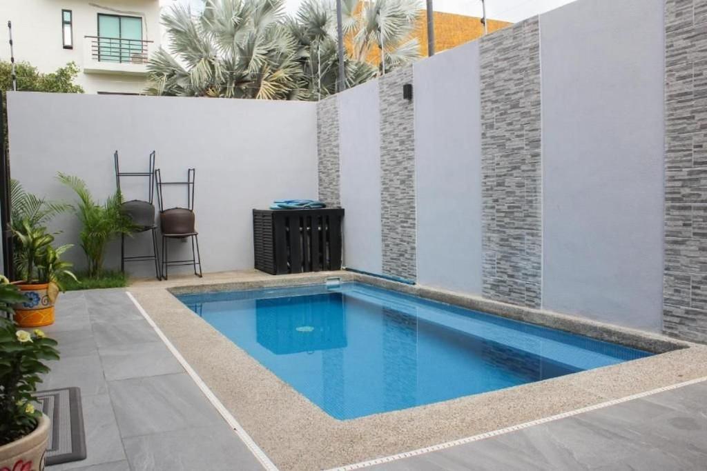 Casa Bella- 2bed, 3bath W/pool And Parking