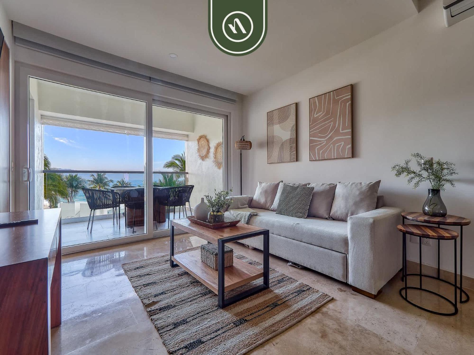 Stunning Oceanfront - Club - Pools Apartment *