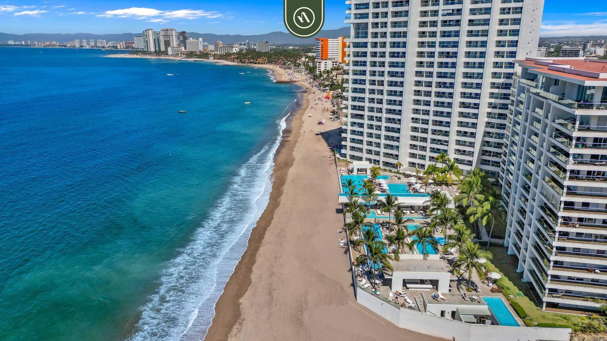 Amazing With Oceanview - Pool - - Gym Apartment Puerto Vallarta