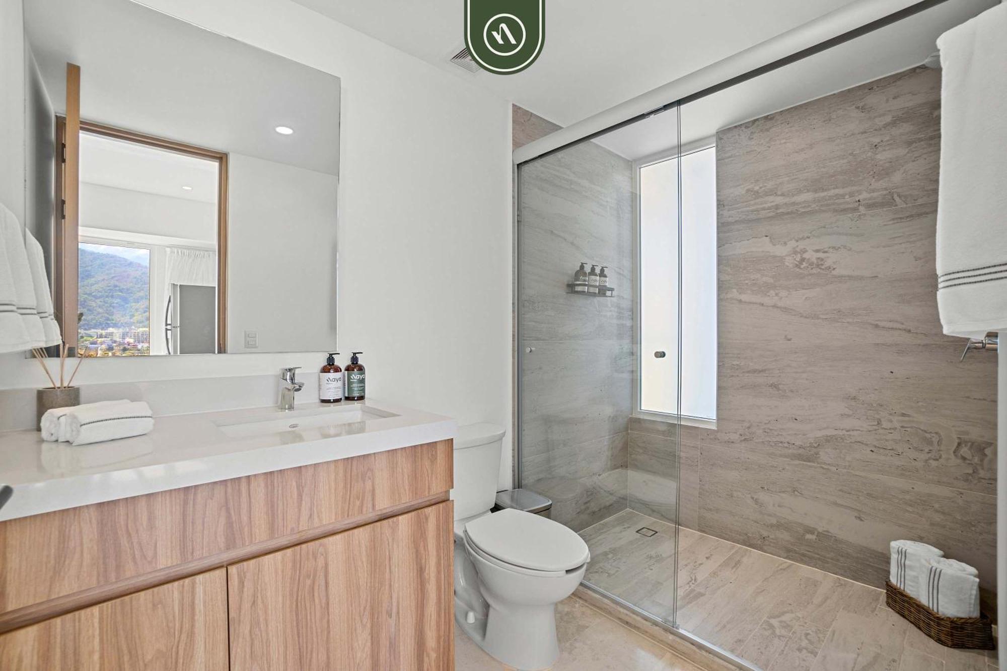 Amazing With Oceanview - Pool - - Gym Apartment