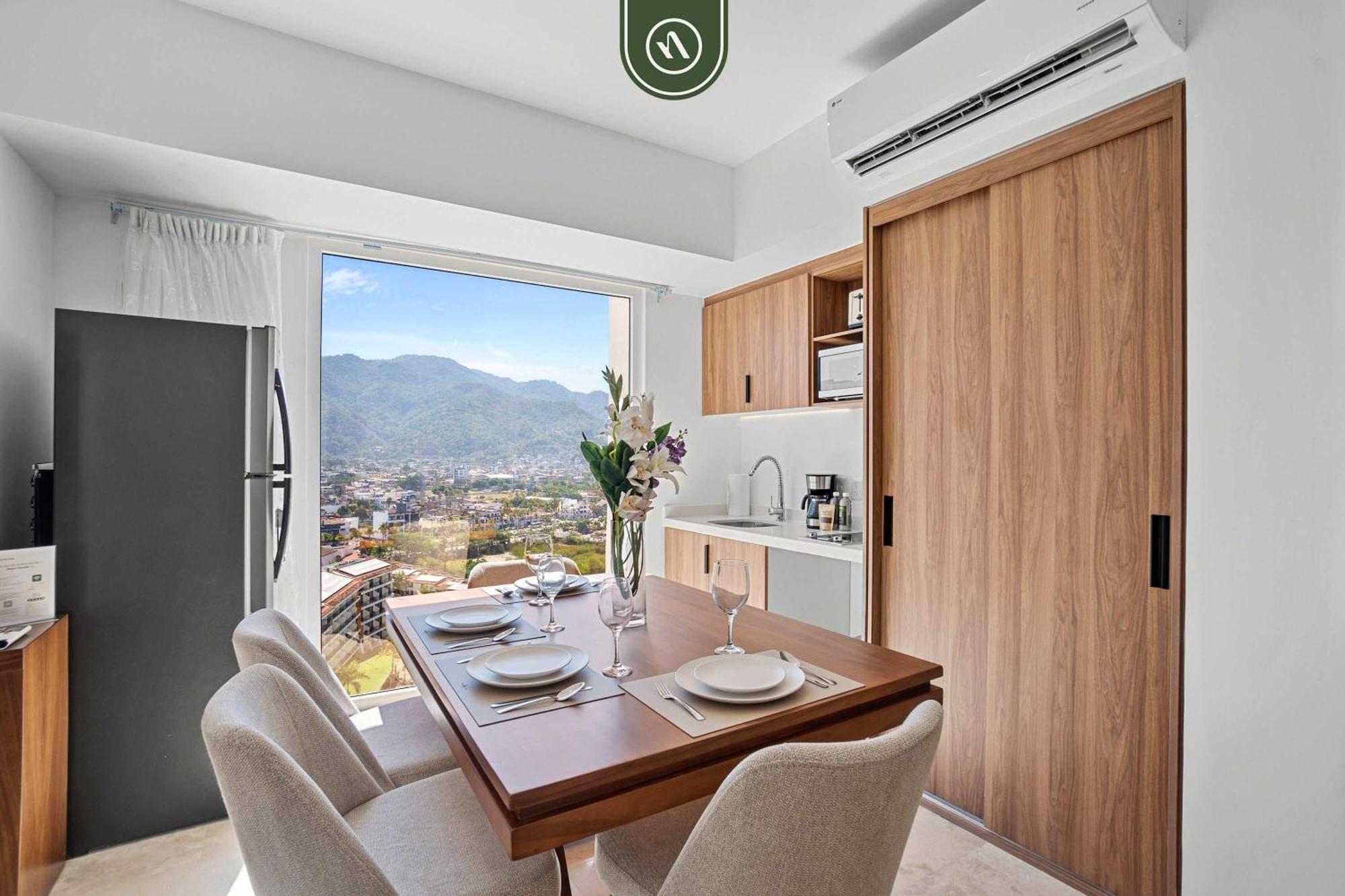 Amazing With Oceanview - Pool - - Gym Apartment Puerto Vallarta