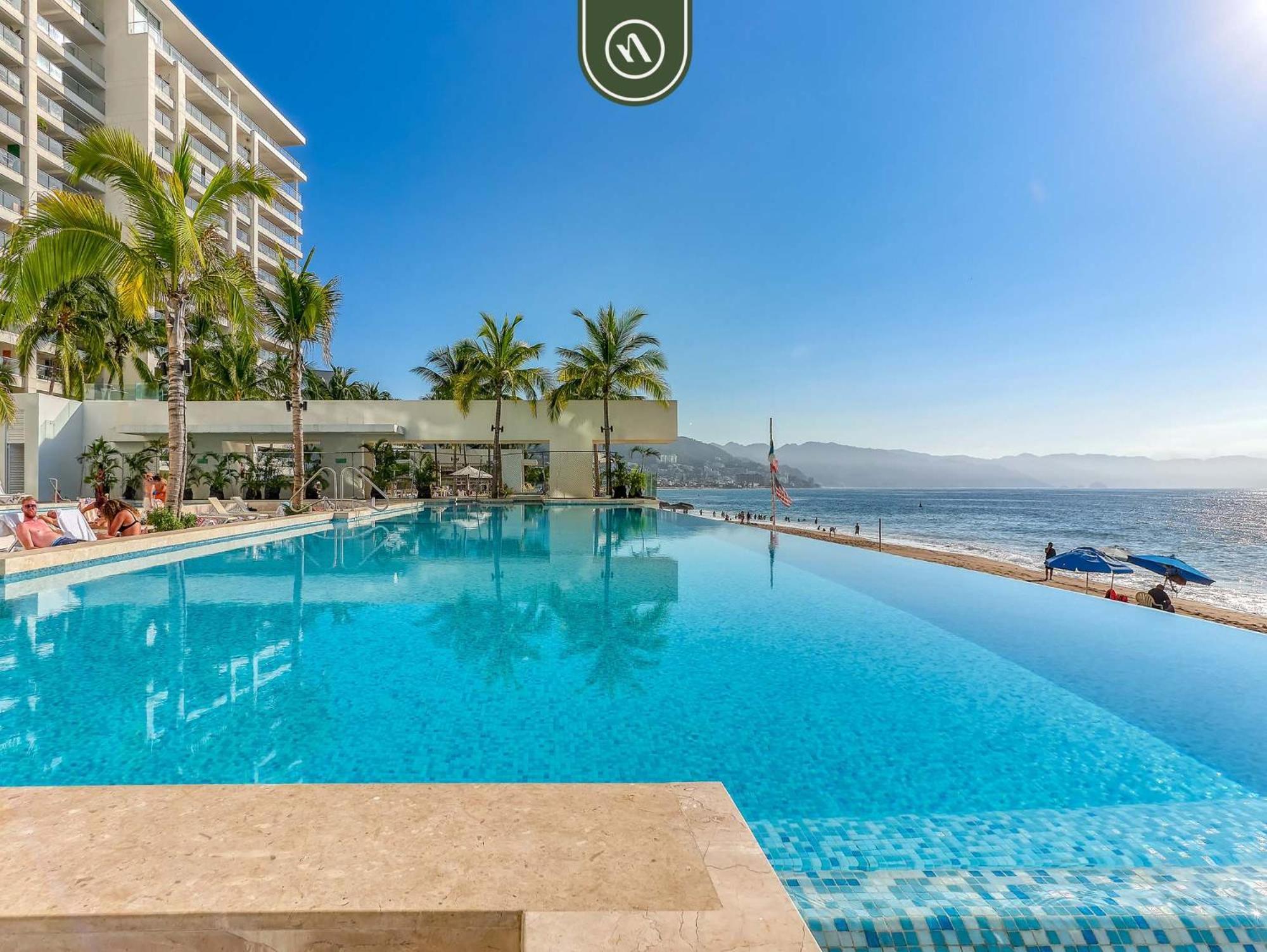 Amazing With Oceanview - Pool - - Gym * Puerto Vallarta
