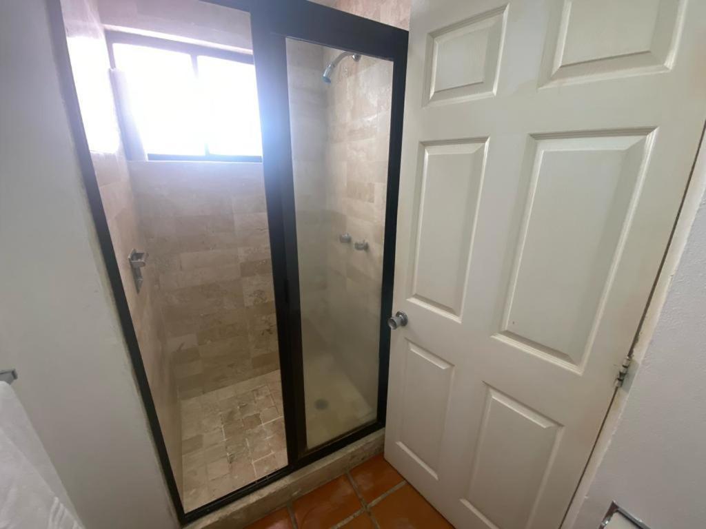 Apartamento One Street -beach Front Spacious 1bd 1ba Fabulous View In Zona Romantic *