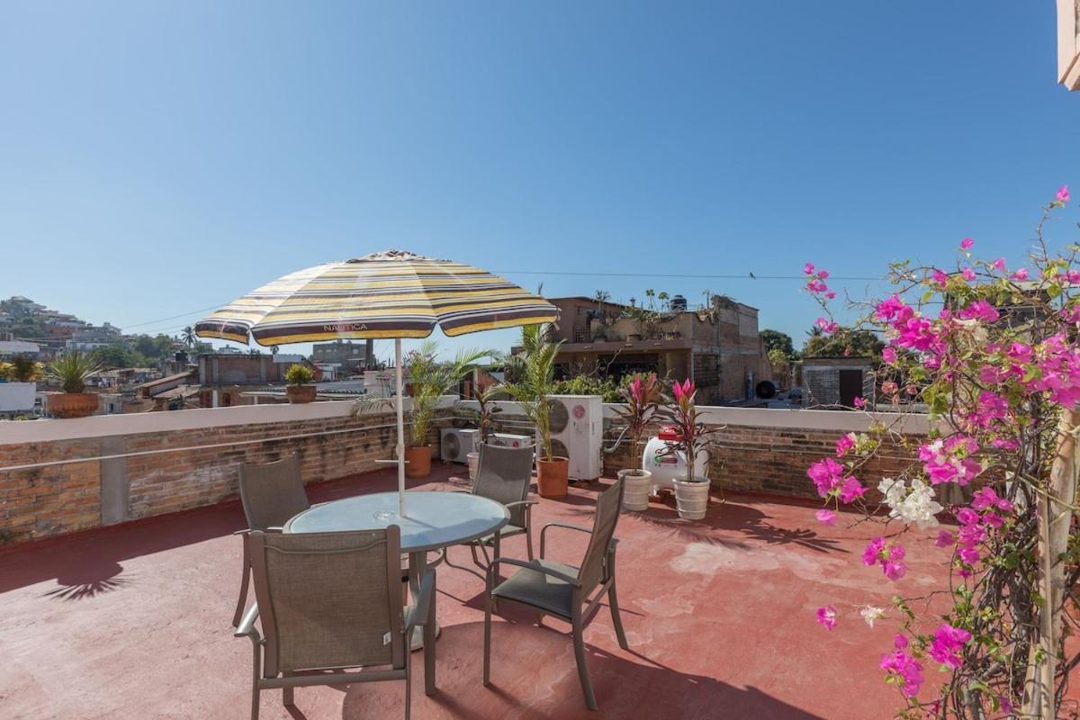 Cozy Near Malecon & With Private Terrace