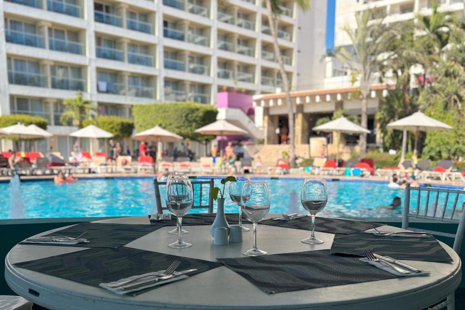 Elegant With Bars & Access! * Puerto Vallarta
