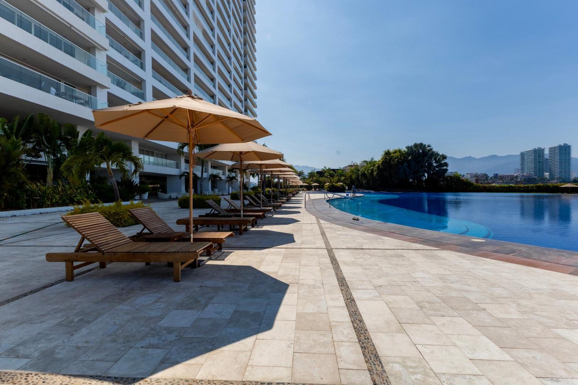 Capitalia - Tres Mares Residences & Marina Aparthotel Puerto Vallarta
