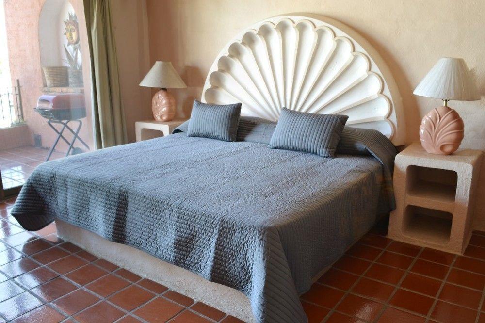 Hotel Puesta Del Sol 3*