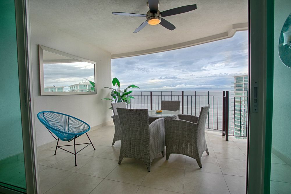 24th Floor Beachfront 1 Bedroom 3* Puerto Vallarta