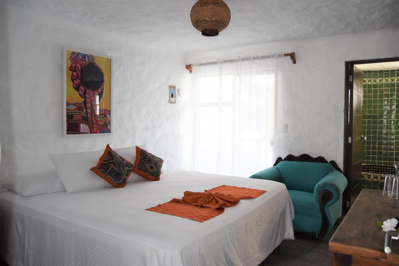 Lgbtq Hotel&suites - Hacienda Vallarta 3*