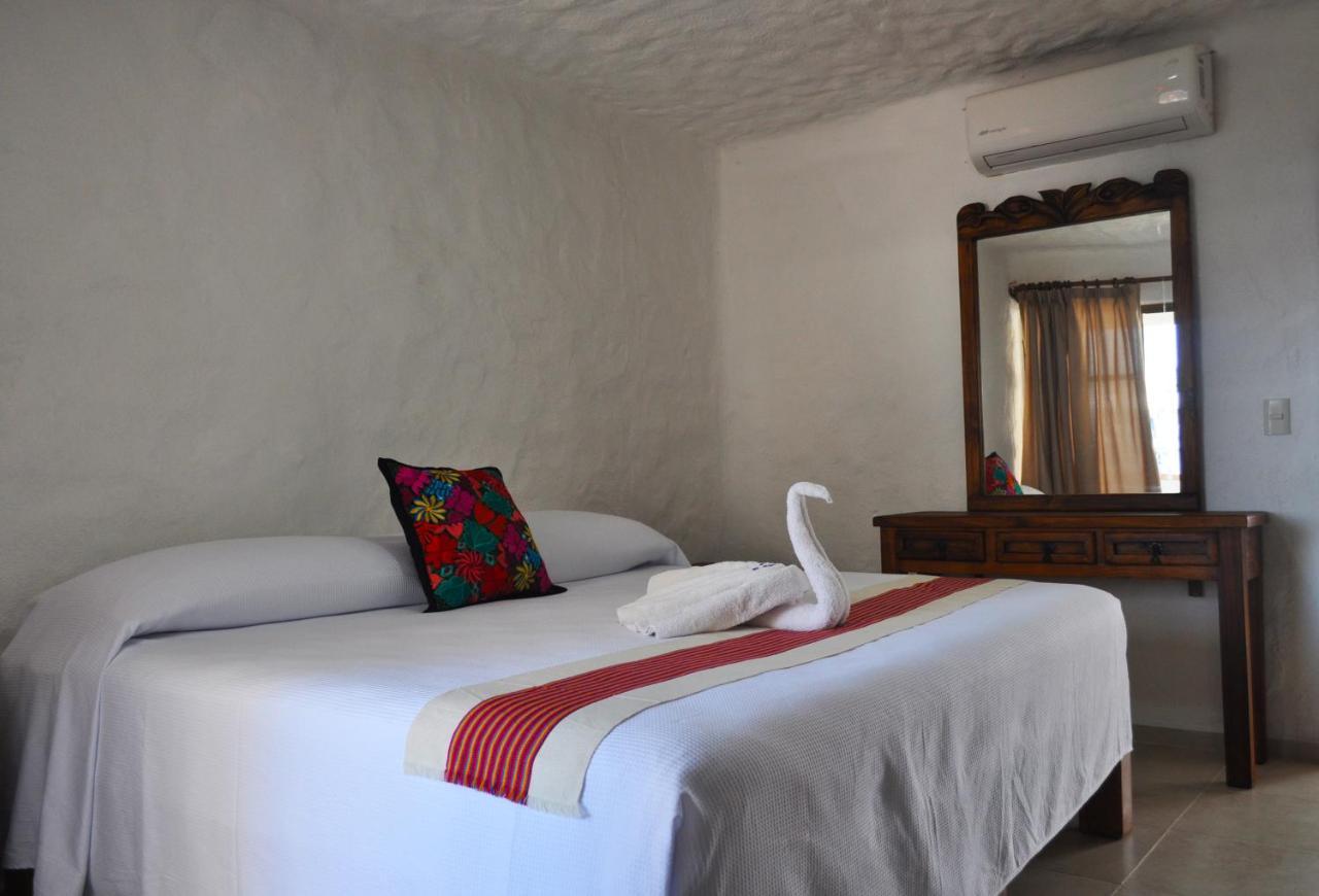 Lgbtq Hotel&suites - Hacienda Vallarta Hotel 3*