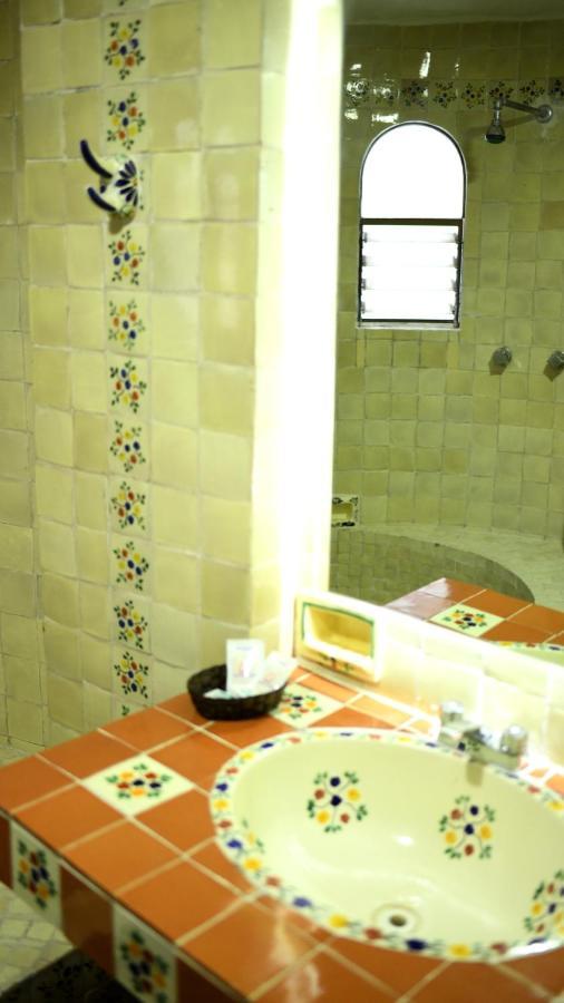 Lgbtq Hotel&suites - Hacienda Vallarta Hotel Puerto Vallarta