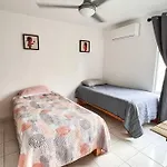 Apartment Near Beaches And Shops