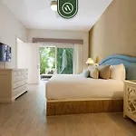 Vallarta Gardens