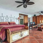 Ocean View 2Br Condo-Balcony-Beach-Pool