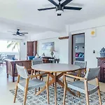 Ocean View 2Br Condo-Balcony-Beach-Pool