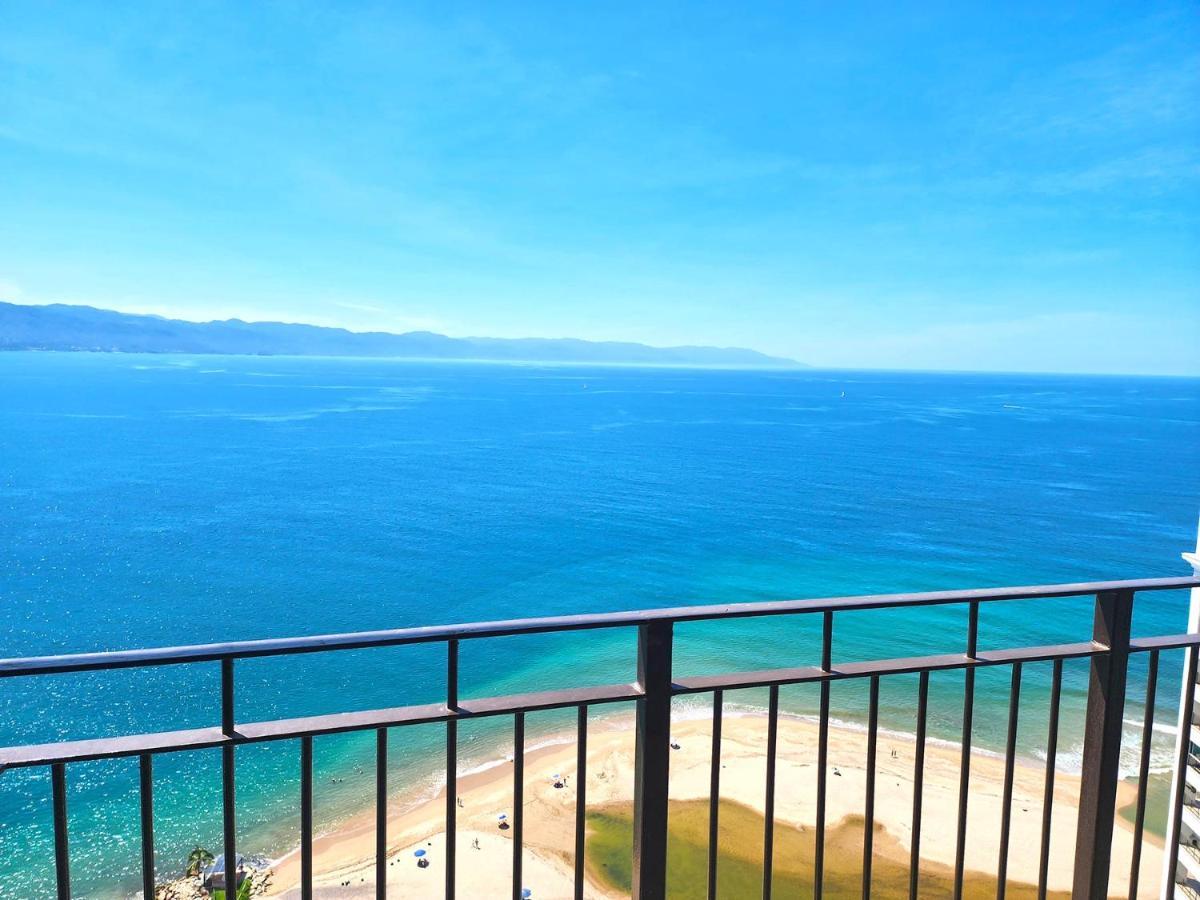 Amazing Views, Beachfront Grand Venetian Puerto Vallarta