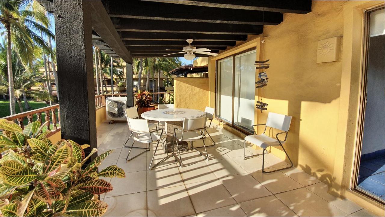 Tules - Huge Beachfront In An Amazing Location Apartment *