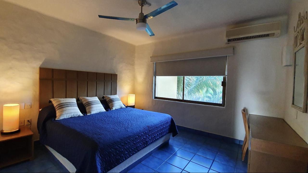 Tules - Huge Beachfront In An Amazing Location Apartment